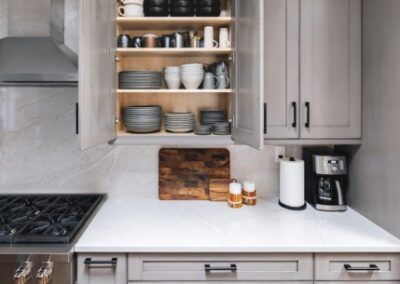 Timeless gray kitchen